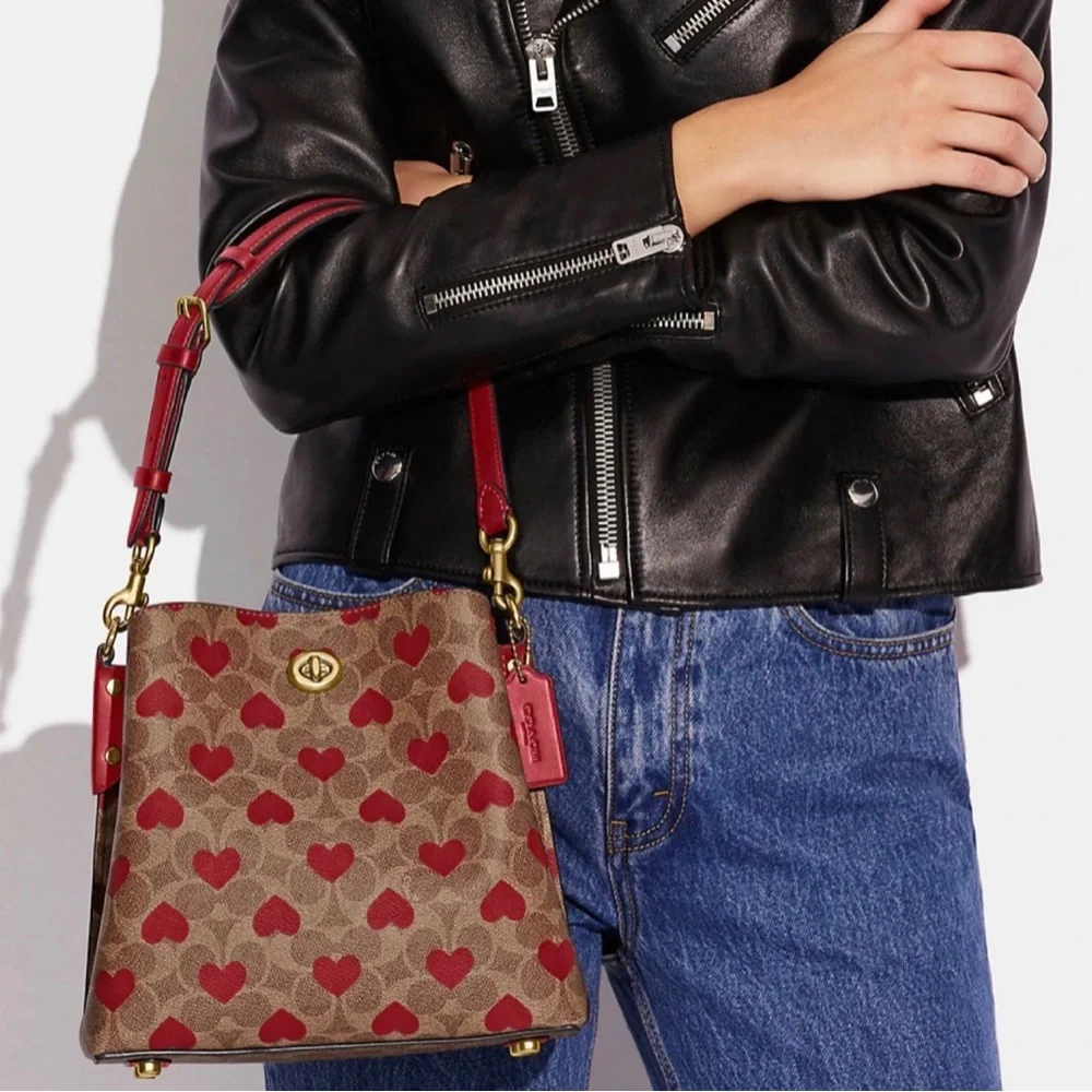 NWT Coach Willow Bucket Bag in Signature Canvas with Heart Print - Picture 11 of 12